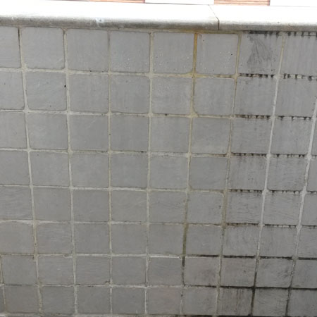 Limpieza y tratamiento de repisa de balcón de marmol envejecido en Santander despues